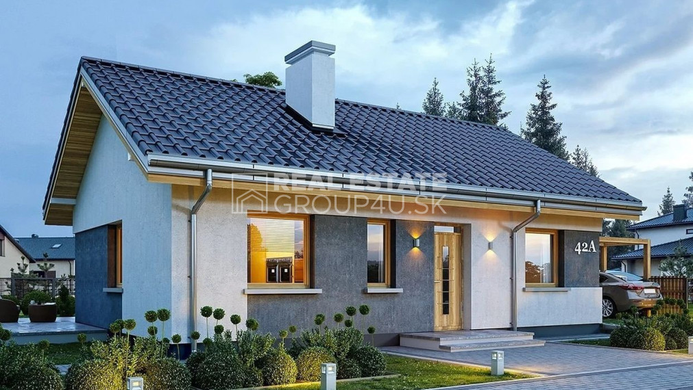 REZERVOVANÝ -  POZEMOK 651 m2 SO 4IZ BUNGALOVOM - PÚCHOV